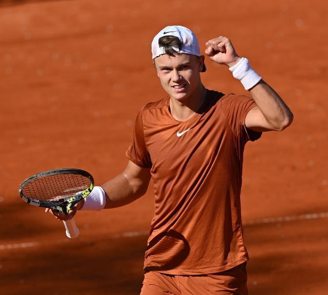 这两位名将 这两位名将