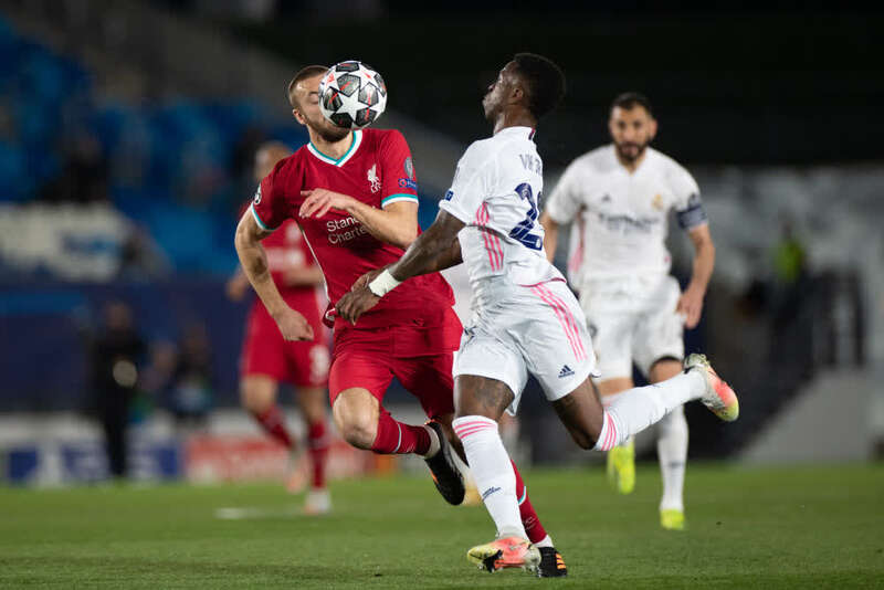 充满悬念 充满悬念